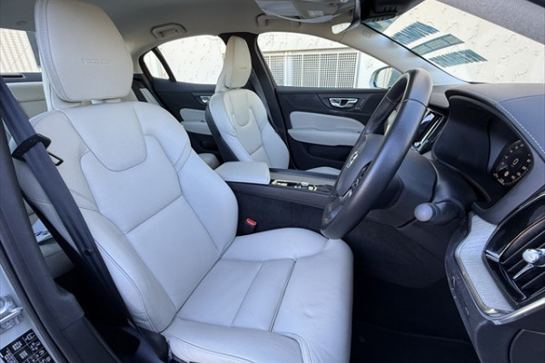 2019 MY20 Volvo S60 Z Series T5 Inscription Sedan Image 11