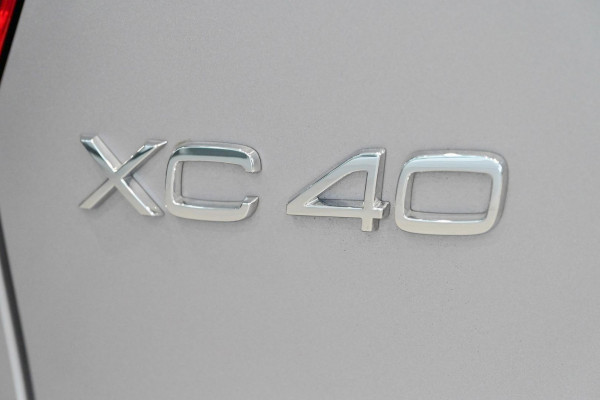 2026 Volvo XC40 XZ Ultra B4 Bright SUV Image 10