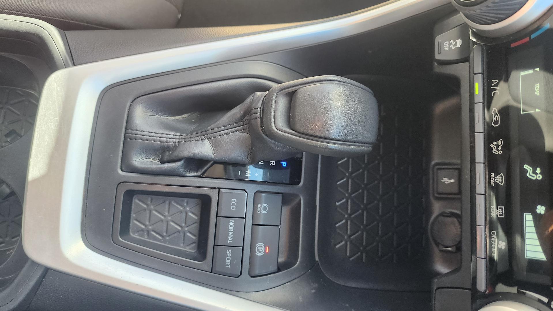 2020 MY21 Toyota RAV4 MXAA52R GX SUV Image 21
