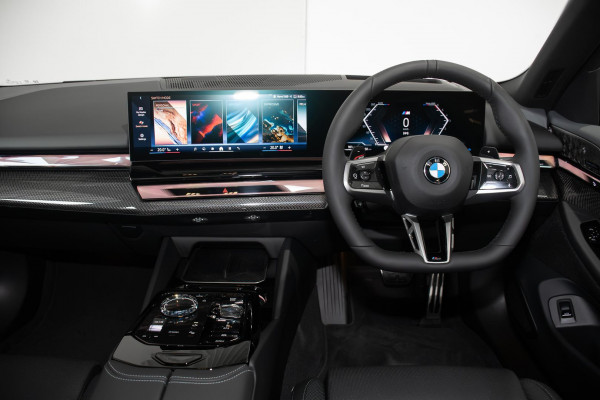 2026 BMW 5 Series G60 540d xDrive Sedan image 7