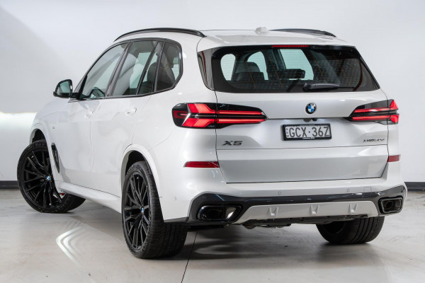 2026 BMW X5 G05 LCI xDrive30d M Sport SUV image 2