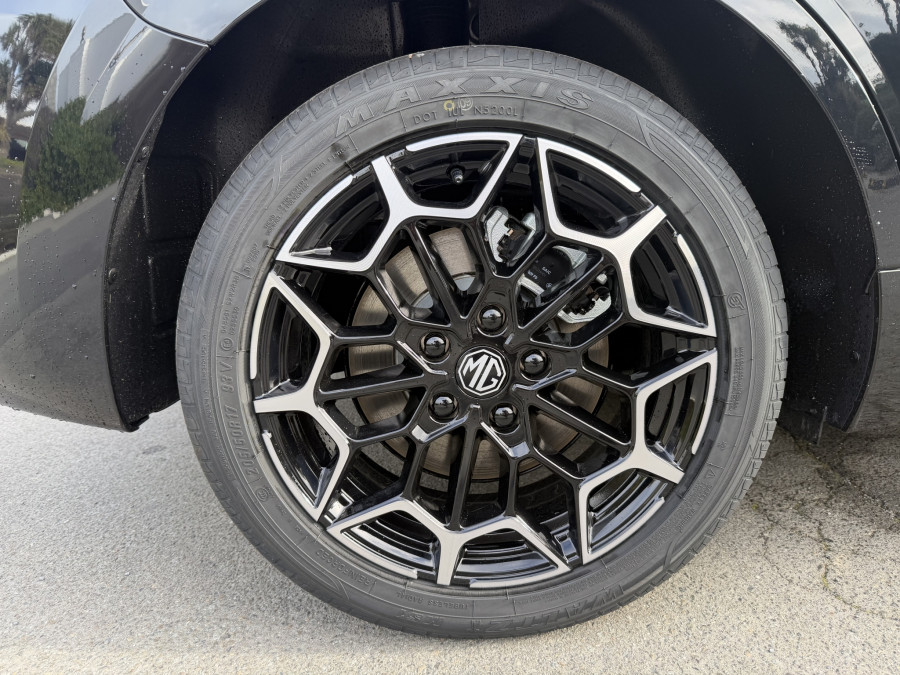 2026 MG MG4 AH4E Essence 64 Hatch Image 16