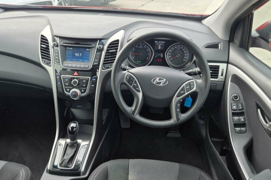 2013 Hyundai i30 GD2 Active Hatch Image 11
