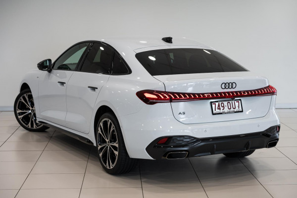 2025 Audi A5 B10 TFSI 150kW S line Sedan image 2
