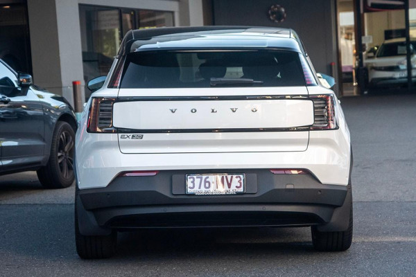 2024 MY25 Volvo EX30  Single Motor Extended Range Ultra SUV Image 3