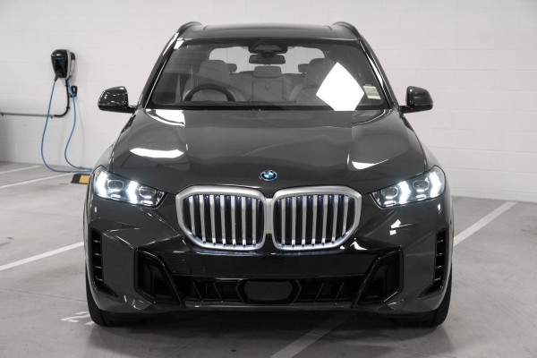 2025 BMW X5 G05 LCI xDrive50e M Sport SUV image 4
