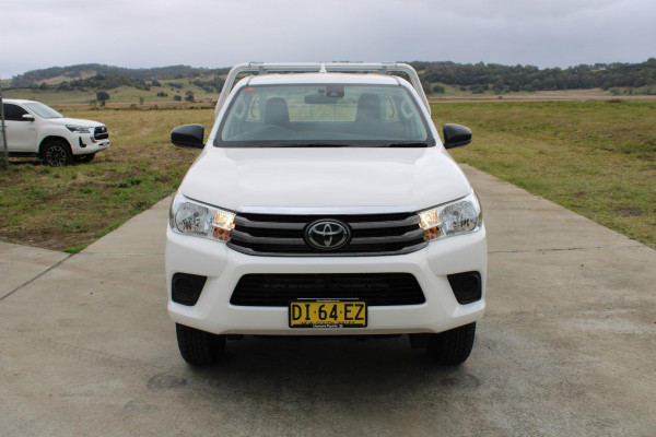 2023 Toyota Hilux GUN126R SR Cab Chassis Image 2