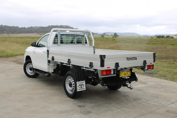 2023 Toyota Hilux GUN126R SR Cab Chassis Image 4