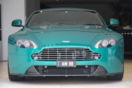 2011 Aston martin V8 MY11 Vantage Coupe Image 2