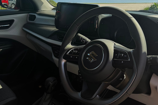 2025 Suzuki Swift Hybrid UZ Hybrid Plus Hatch Image 8