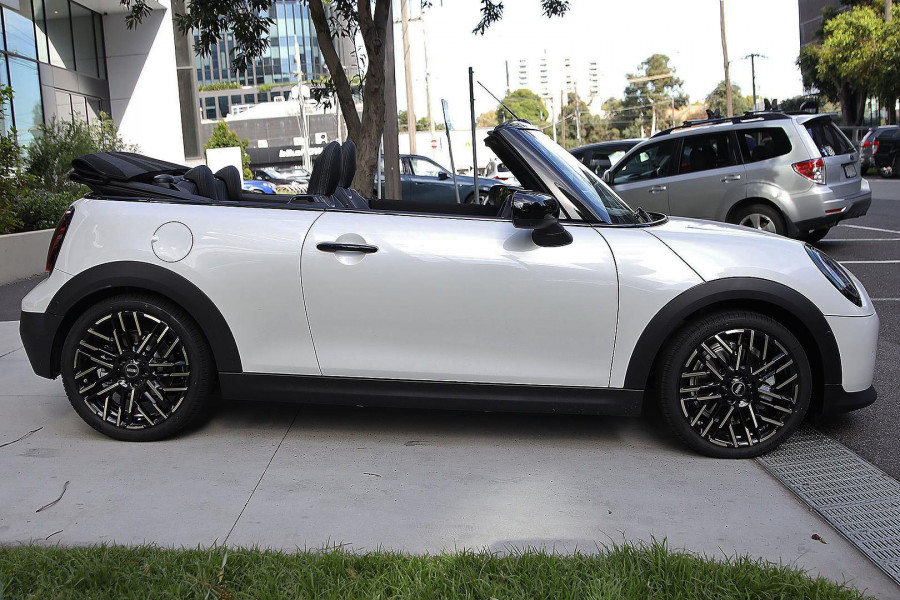 2026 MINI Cooper F67 S Favoured Convertible