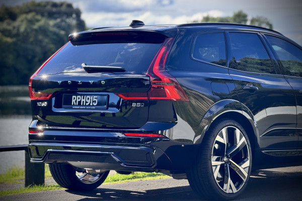 2026 Volvo XC60 UZ Ultra B5 Dark SUV Image 7