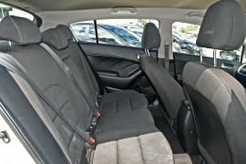 2013 MY14 Kia Cerato YD MY14 S Hatchback