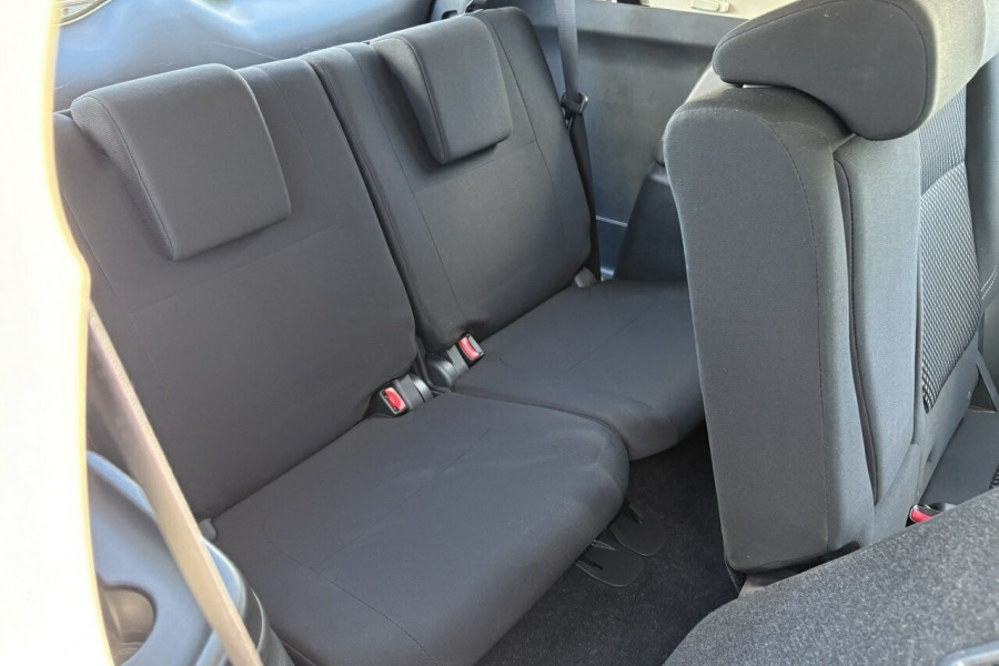 2019 Mitsubishi Outlander ZL ES SUV Image 15
