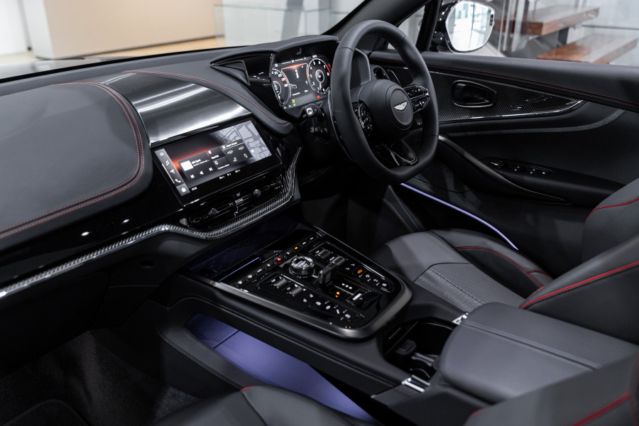 2025 Aston Martin DBX Wagon Image 52