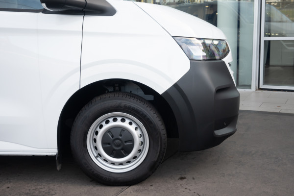 2025 Volkswagen Transporter NSN TDI 125kW Van image 21