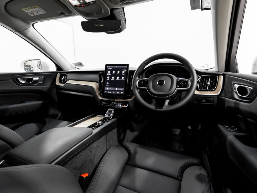 2026 Volvo XC60 UZ B5 Plus 2L Mild Hybrid AWD SUV Image 11
