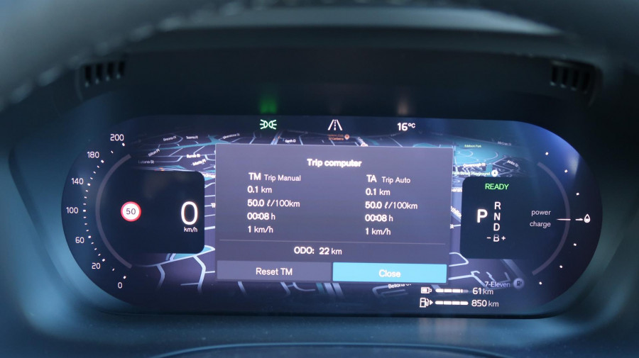 2025 Volvo XC60 UZ Plus T8 Plug-in Hybrid Dark SUV Image 21