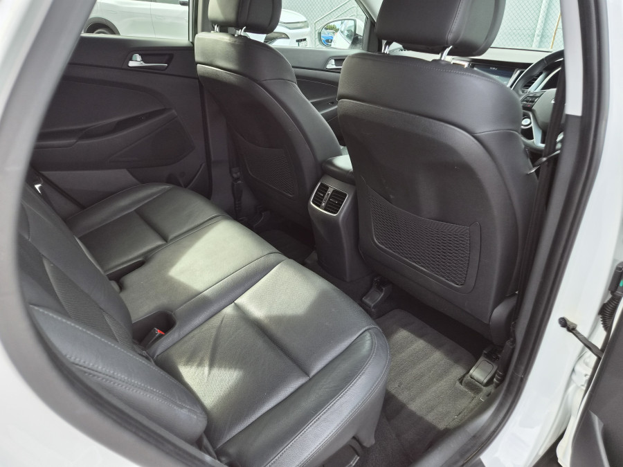 2016 Hyundai Tucson TLe Highlander SUV Image 9