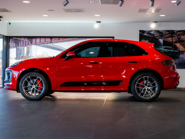 2024 Porsche Macan 95B S SUV image 8