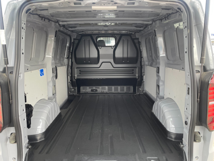2026 MY25 Volkswagen Transporter NSN SWB Van Van Image 10