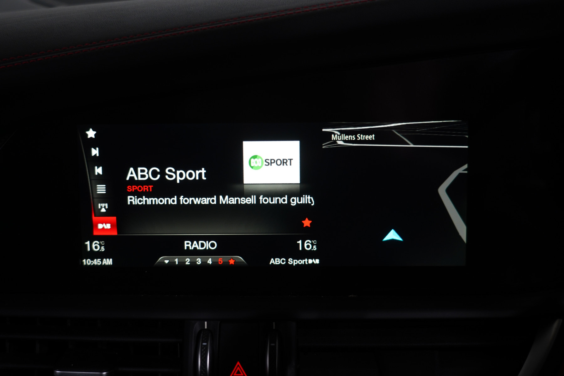 2017 Alfa Romeo Giulia Quadrifoglio (Qv) Sedan Image 23