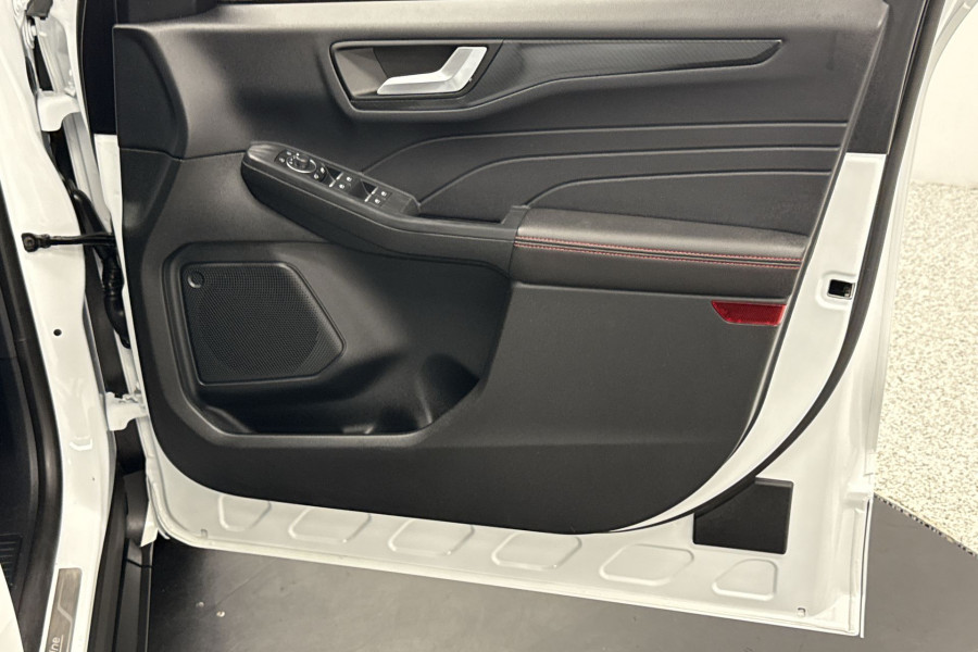 2023 MY23.25 Ford Escape ZH ST-Line SUV Image 19