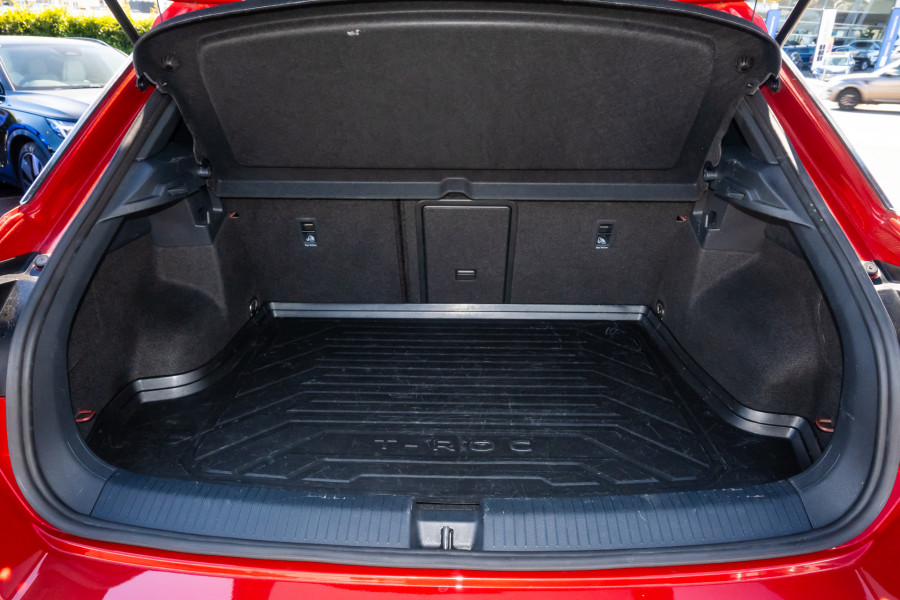 2022 MY23 Volkswagen T-Roc D11 140TSI R-Line SUV Image 22