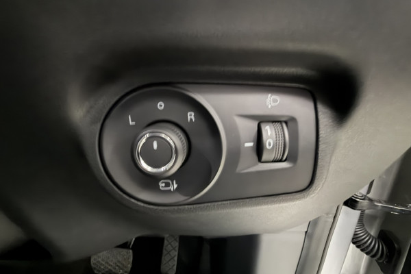 2026 MG ZS Essence Hybrid+ SUV Image 24