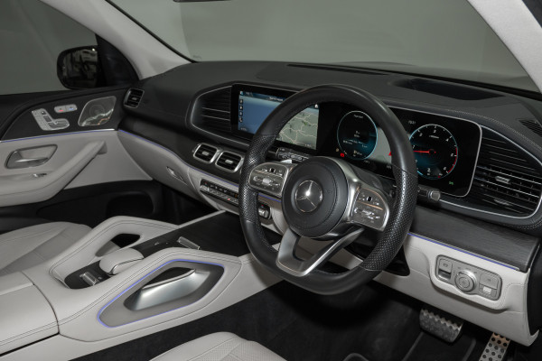 2022 Mercedes-Benz GLS-Class GLS400 d SUV image 15