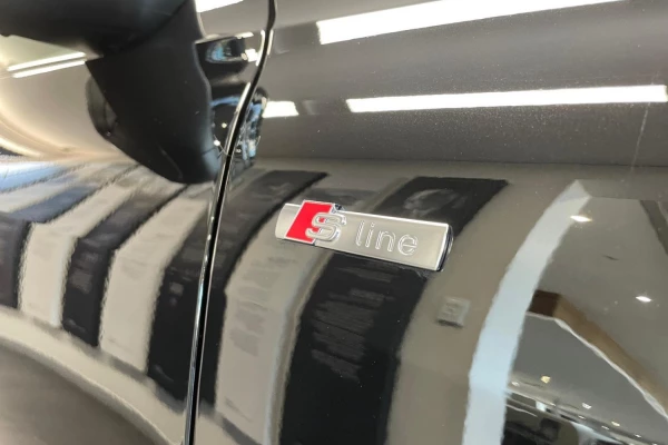 2025 MY26 Audi Q7 4M TDI 170kW SUV Image 11