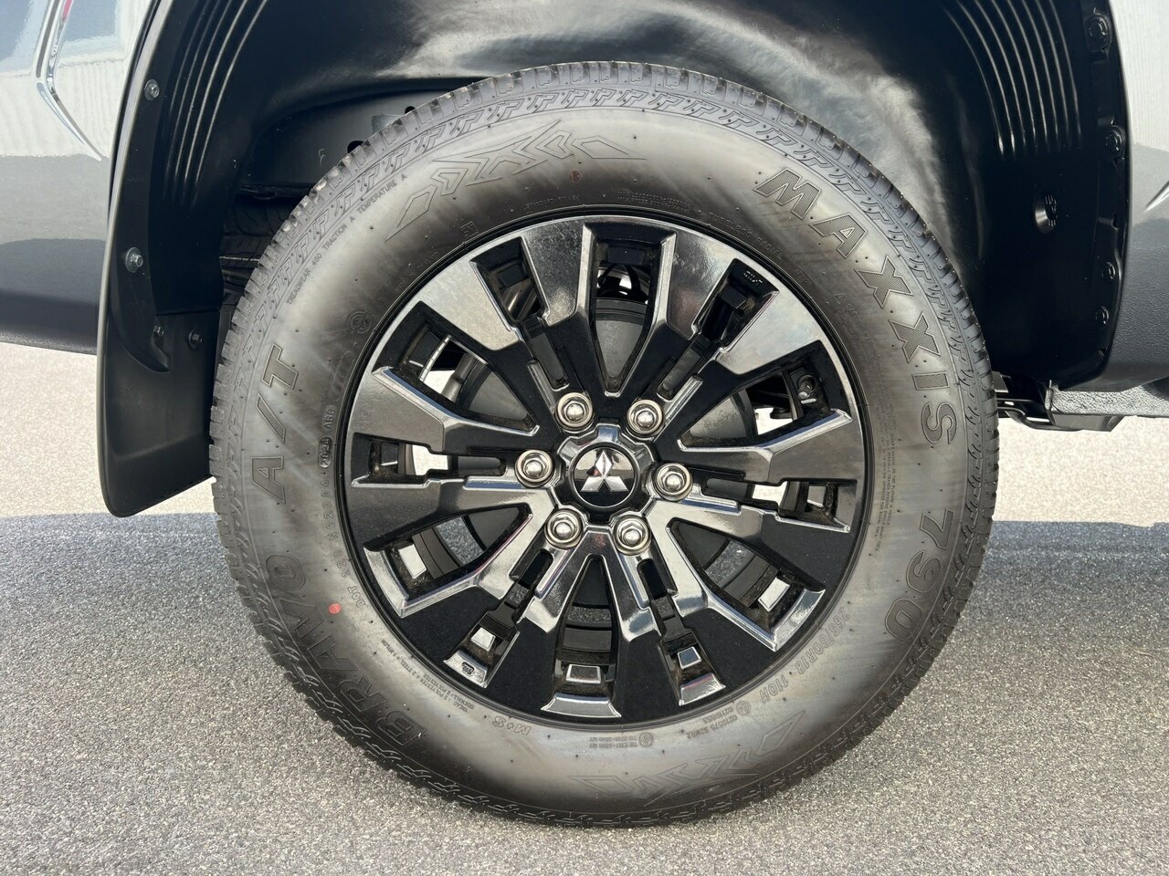 2024 MY24.5 Mitsubishi Triton MV GLX-R Ute Image 10