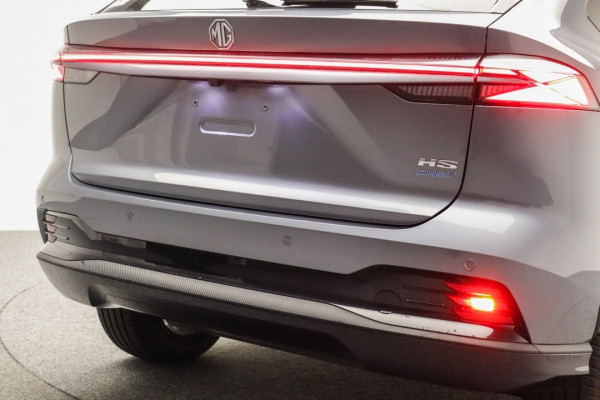 2026 MG HS Super Hybrid Essence SUV Image 19