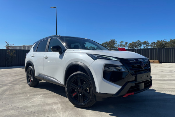  Nissan X-Trail SUV