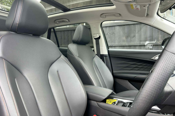 2026 MG HS Plug-in Hybrid Essence SUV Image 11