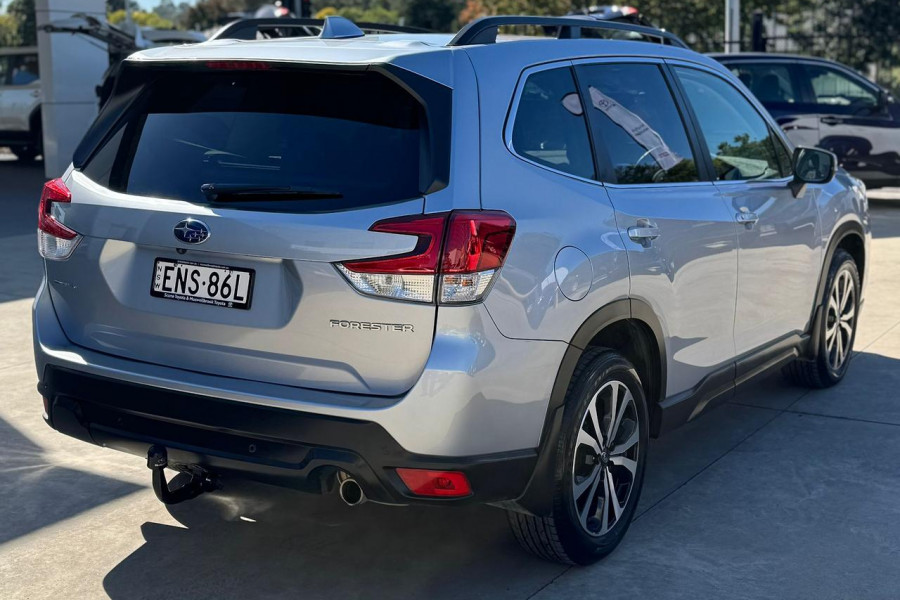 2021 Subaru Forester S5 2.5i Premium SUV Image 7