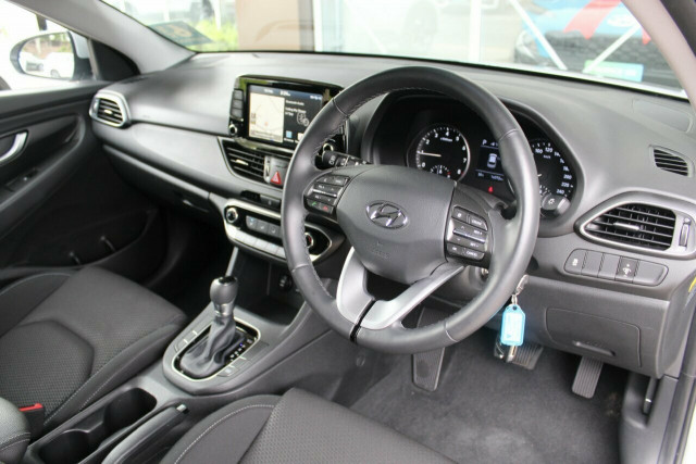 2019 [SOLD]    Mobile Image 26