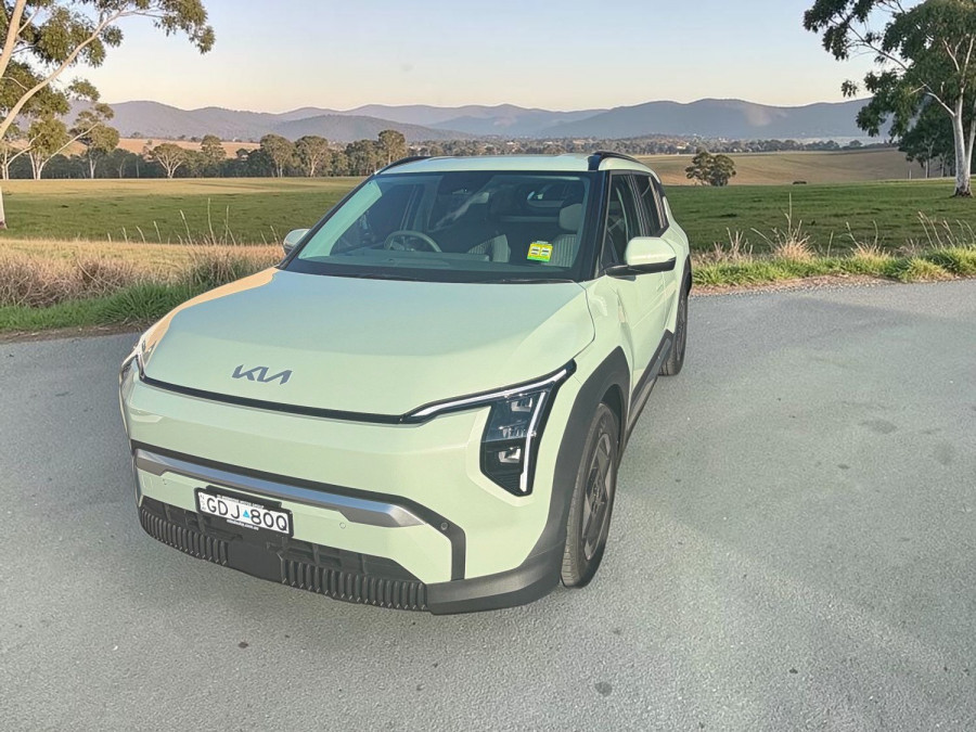 2026 MY27 Kia EV3 SV Air Long Range SUV Image 1