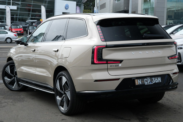 2025 Volvo EX90 No Series Ultra Twin Motor Performance SUV Image 2