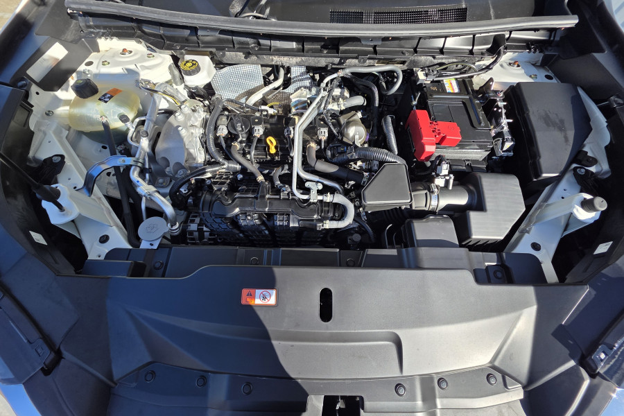 2024 Mitsubishi Outlander ZM LS SUV Image 25