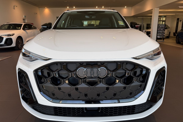 2025 Audi Q5 FY TFSI Sport SUV Image 4