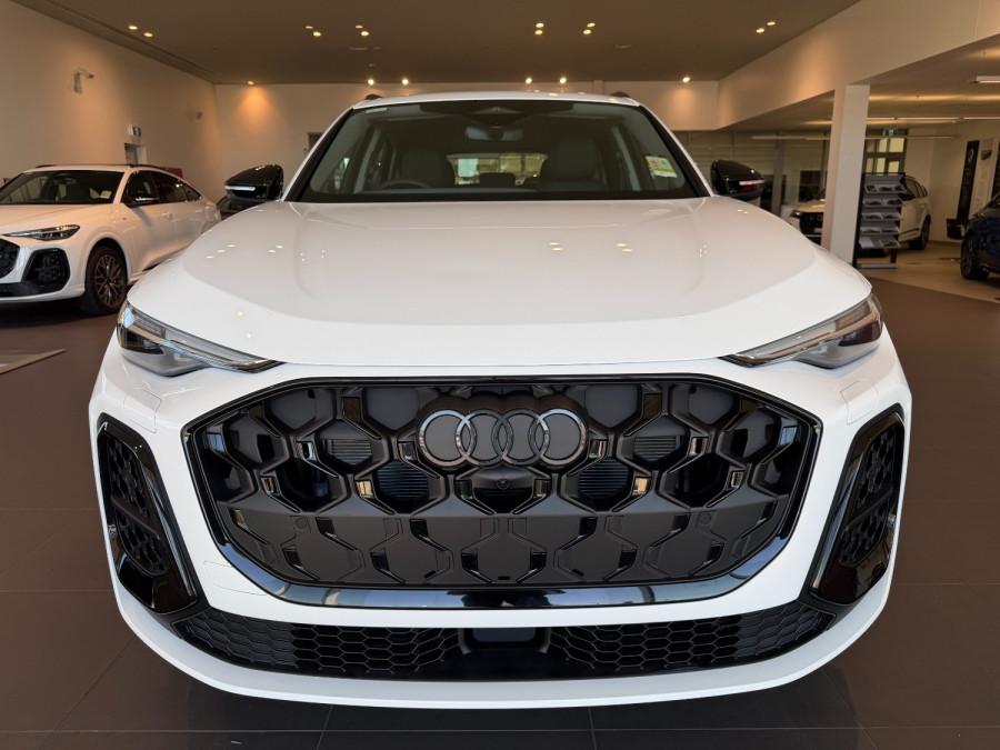 2025 Audi Q5 FY TFSI Sport SUV Image 4