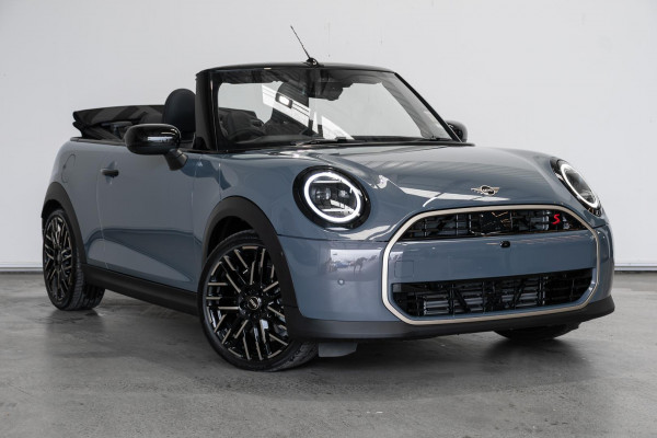 MINI Cooper S Favoured F67