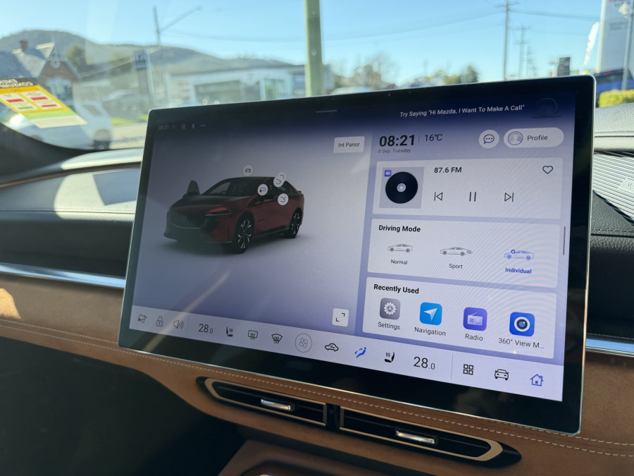 2026 Mazda 6e  E35 Atenza Hatch Image 25