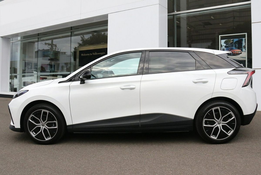 2024 MG MG4 MEH32 Essence 64 Hatch Image 16