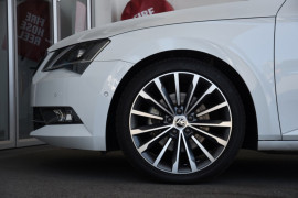 2018 MY18.5 Skoda Superb NP MY18.5 162TSI Sedan Image 5