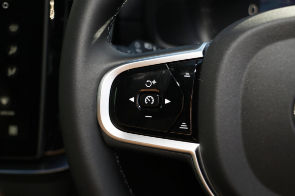 2026 Volvo XC90 L Series Black Edition SUV Image 15