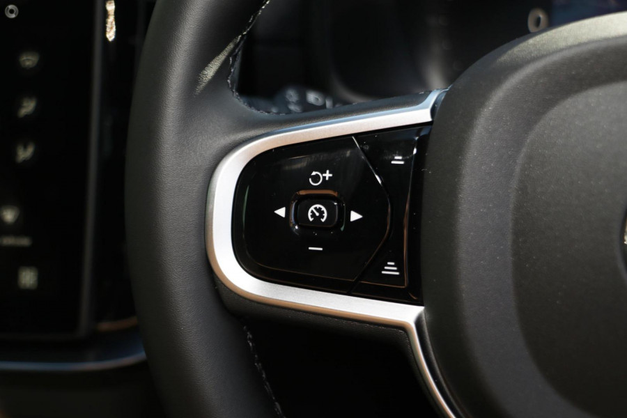 2026 Volvo XC90 L Series Black Edition SUV Image 15