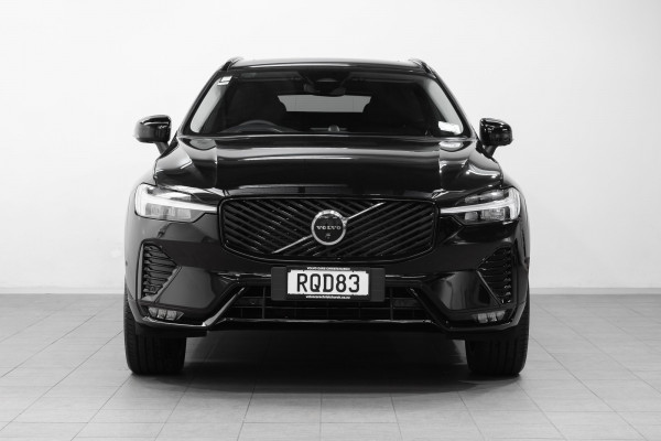 2026 Volvo XC60 UZ B5 Ultra Dark 2L Mild Hybrid AWD SUV Image 2