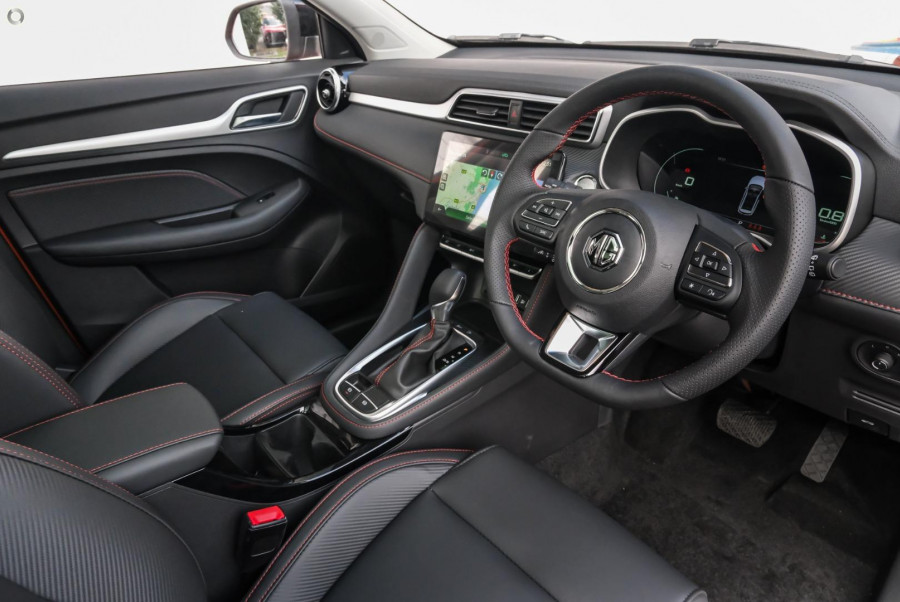 2024 MG ZST  Essence SUV Image 6